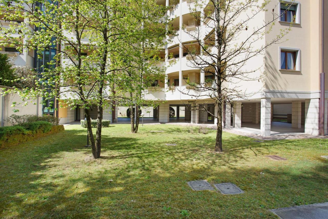 Casa Rosada Monza Autodromo Apartment Nova Milanese Exterior foto